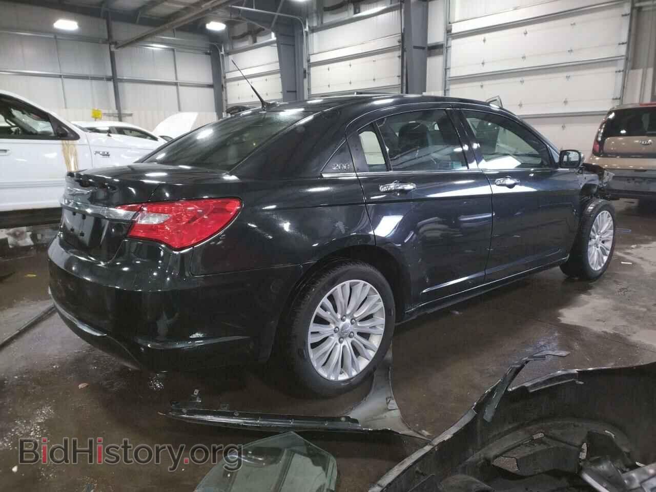 2011 CHRYSLER 200 - VIN: 1C3BC2FG1BN502817 - Фото 3