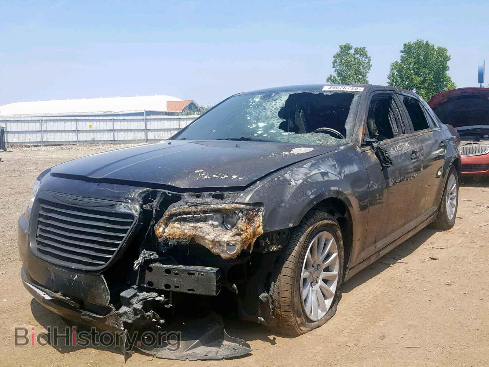 2014 CHRYSLER 300 - VIN: 2C3CCAAG0EH148081 - Фото 2