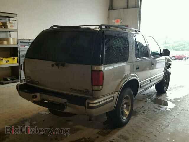 1998 CHEVROLET BLAZER - VIN: 1GNCS13W9WK203082 - Фото 4