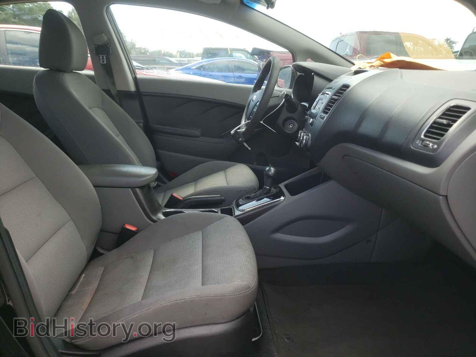 2017 KIA FORTE - VIN: 3KPFK4A78HE014514 - Photo 5