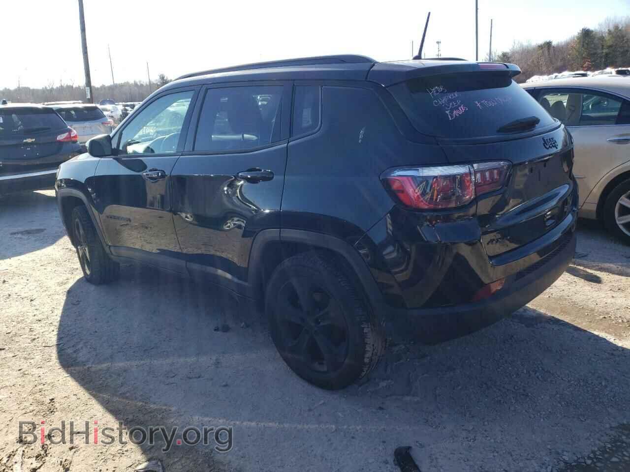 2018 JEEP COMPASS - VIN: 3C4NJDBB2JT325813 - Фото 2