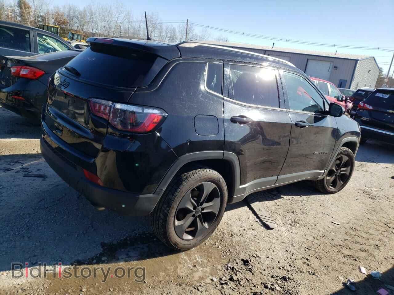 2018 JEEP COMPASS - VIN: 3C4NJDBB2JT325813 - Фото 3