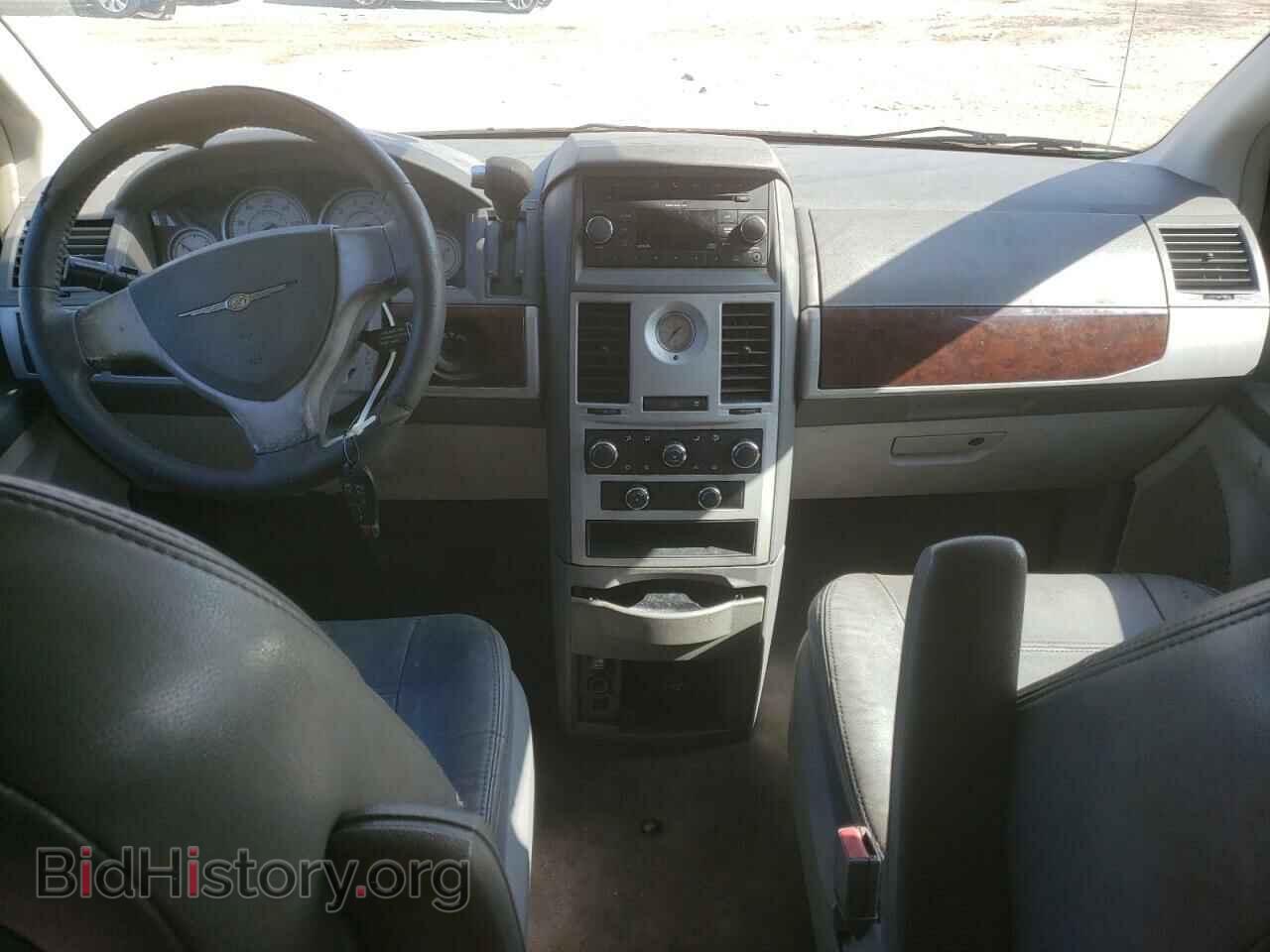 2010 CHRYSLER MINIVAN - VIN: 2A4RR5D16AR492208 - Фото 8
