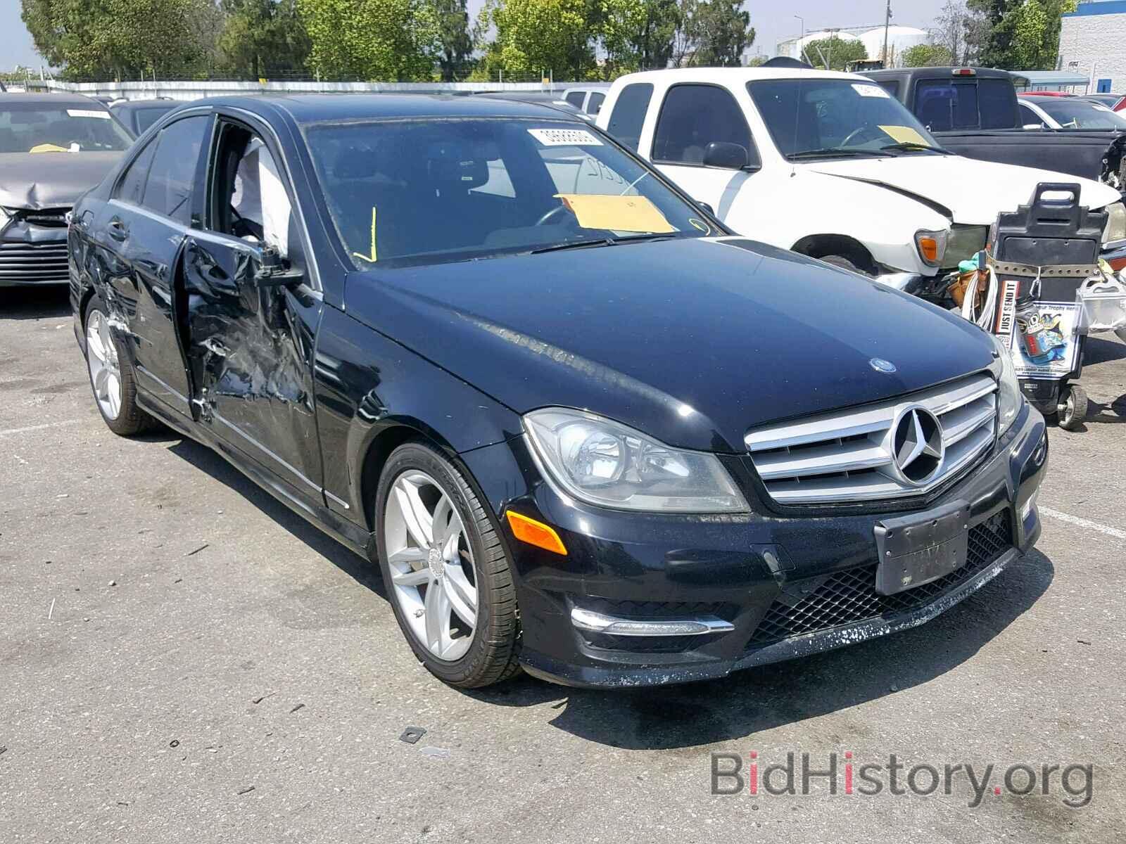 Photo WDDGF4HBXDR245096 - MERCEDES-BENZ C 250 2013