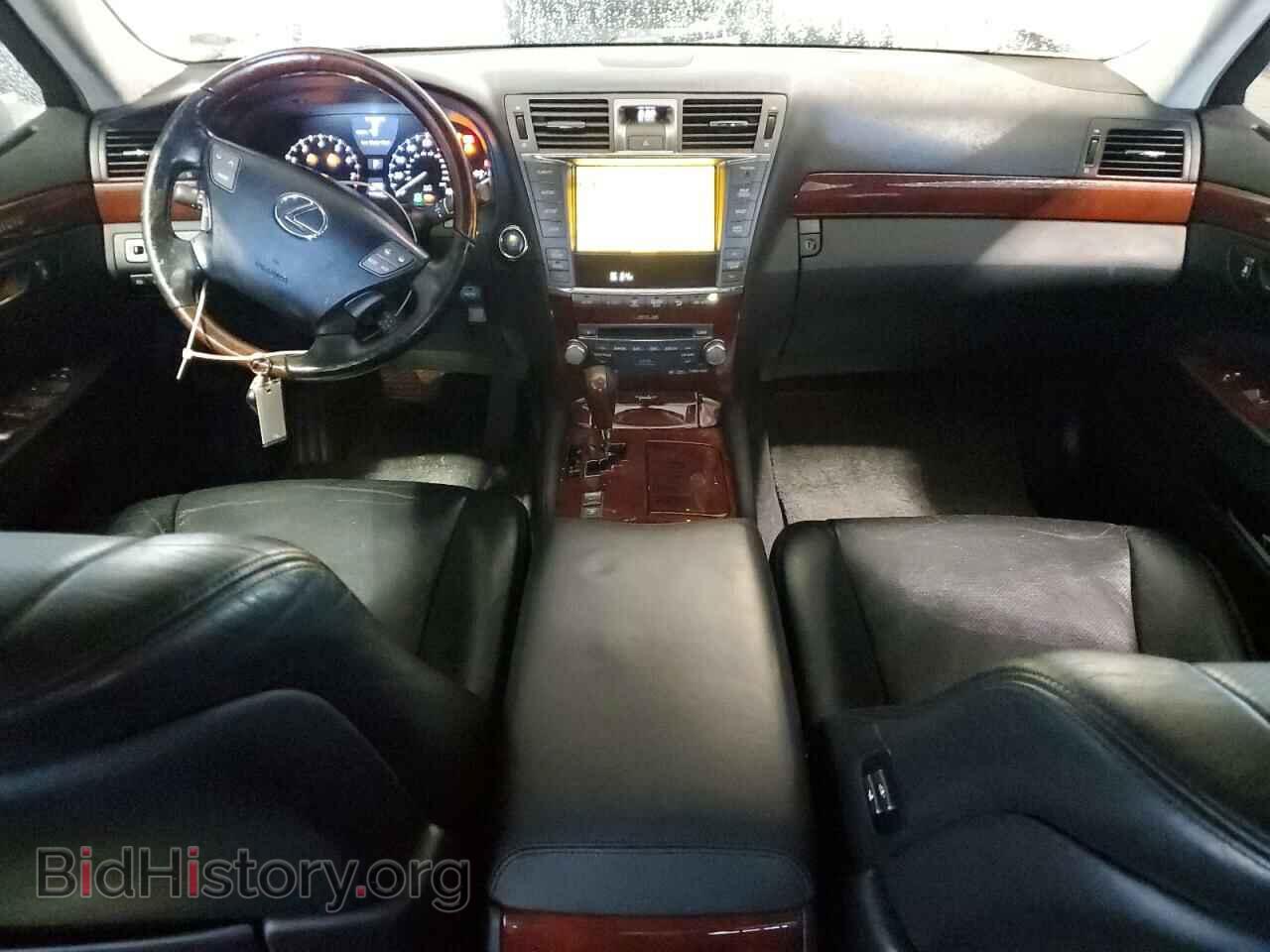 2011 LEXUS LS460 - VIN: JTHGL5EF7B5044291 - Photo 8