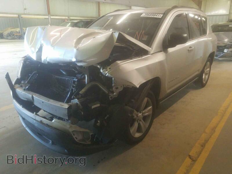 2011 Jeep COMPASS (VIN 1J4NT1FA7BD259917) — photo 2 of 10