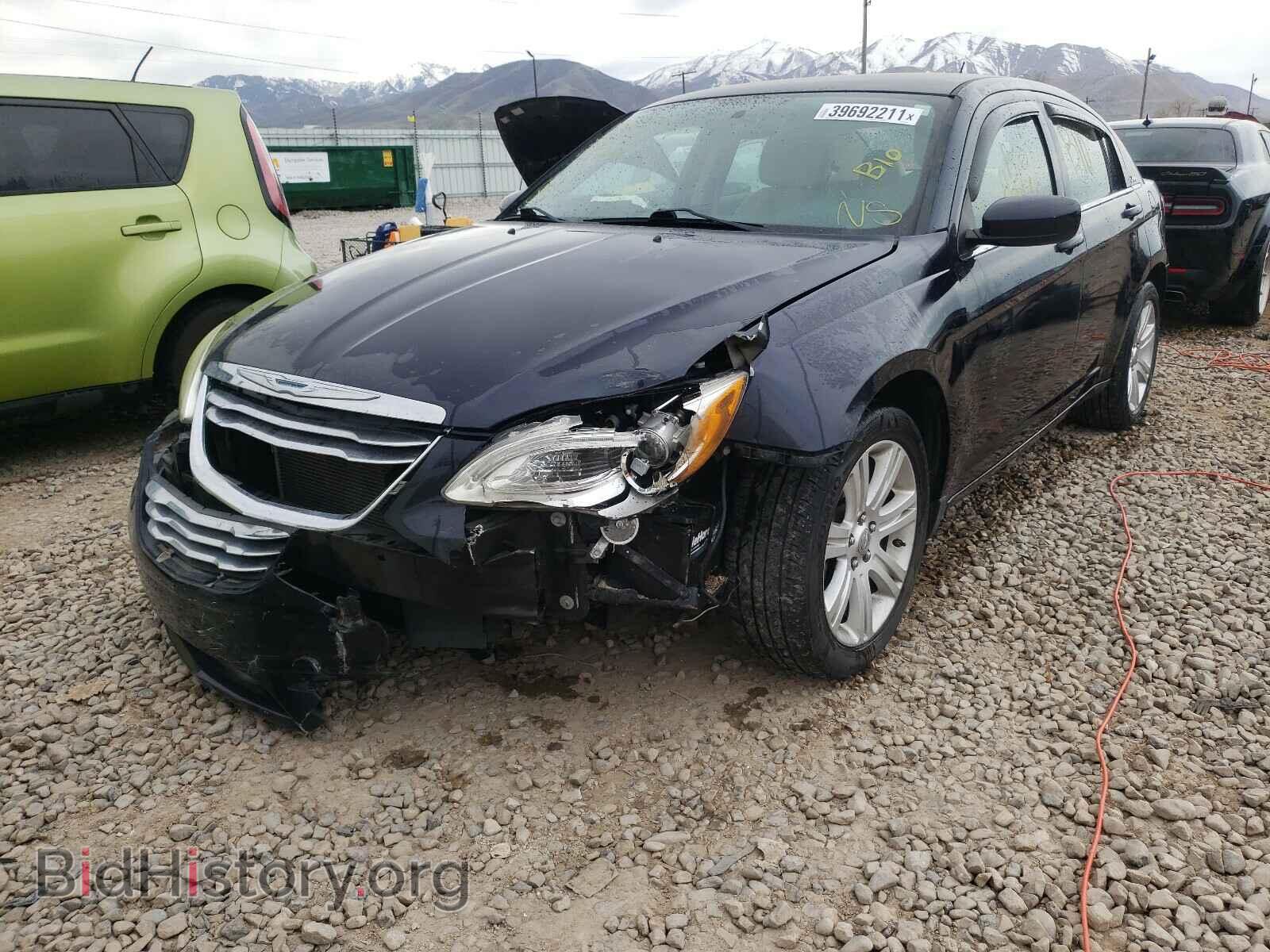 2012 CHRYSLER 200 - VIN: 1C3CCBBB9CN125329 - Фото 2