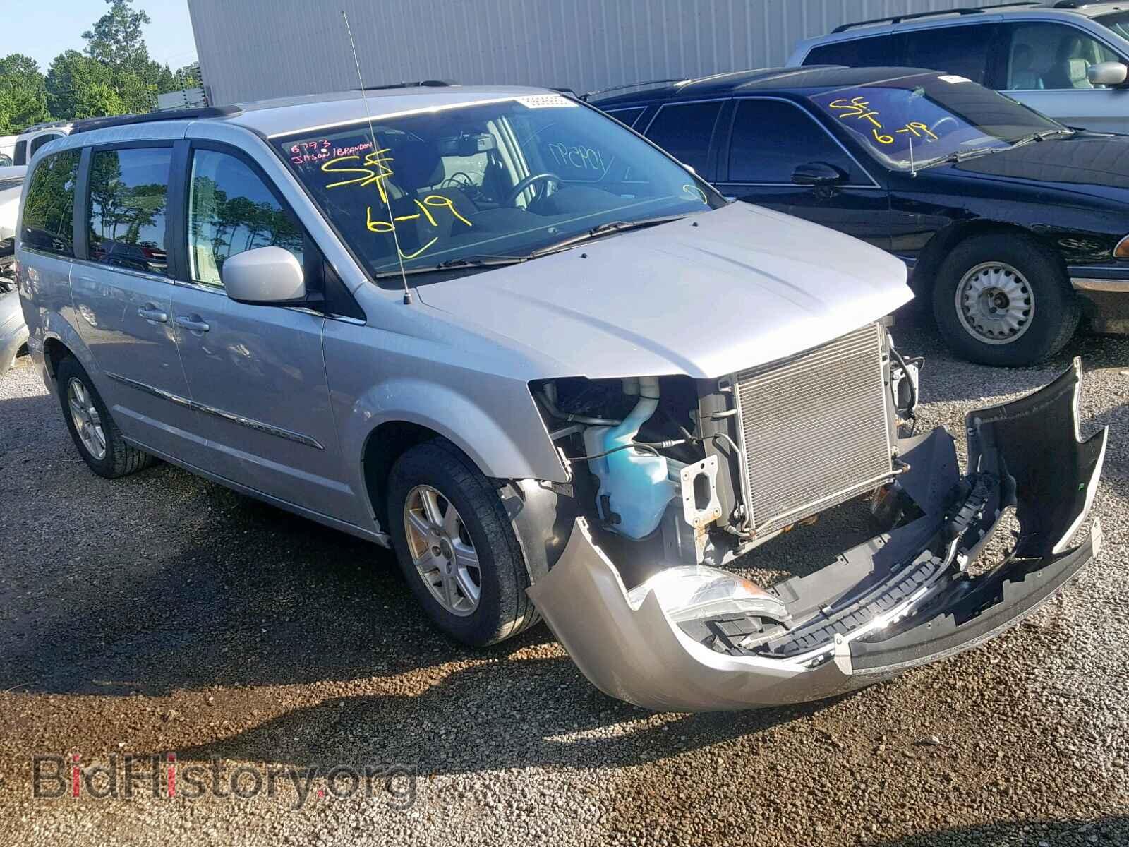 Photo 2A4RR5DG1BR655403 - CHRYSLER TOWN & COU 2011