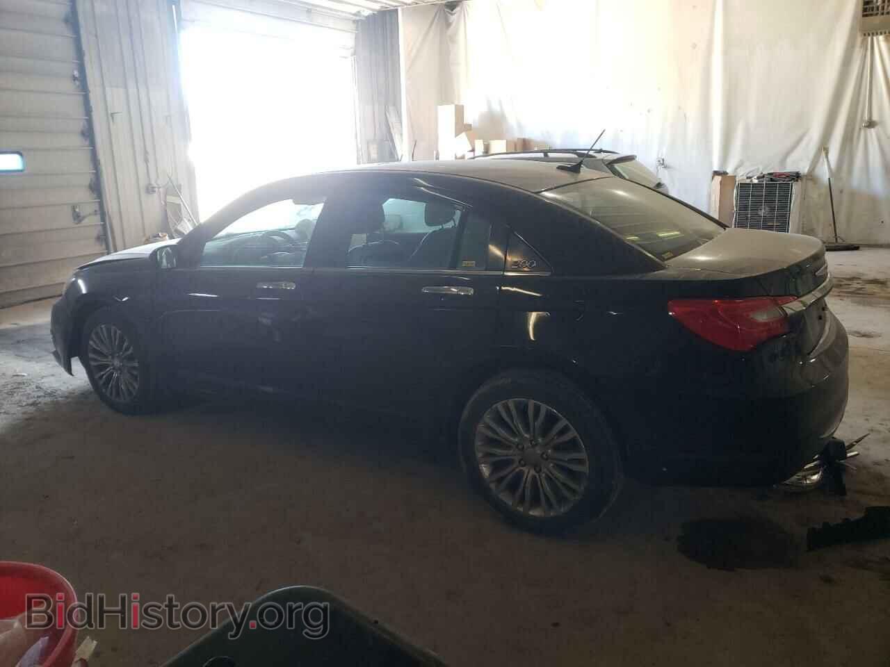 2011 CHRYSLER 200 - VIN: 1C3BC2FG4BN618237 - Фото 2