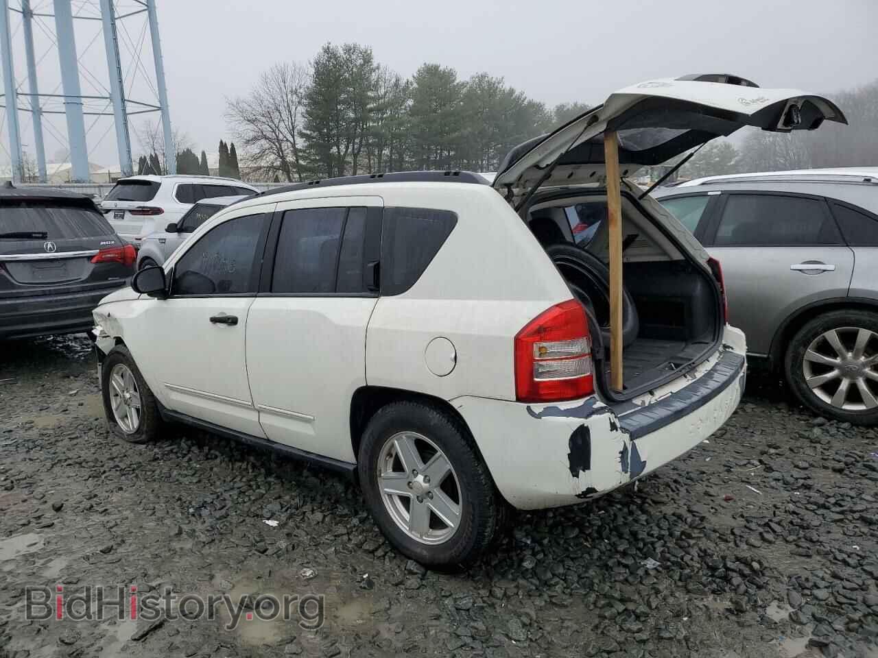 2009 JEEP COMPASS - VIN: 1J4FT47B29D134394 - Фото 2