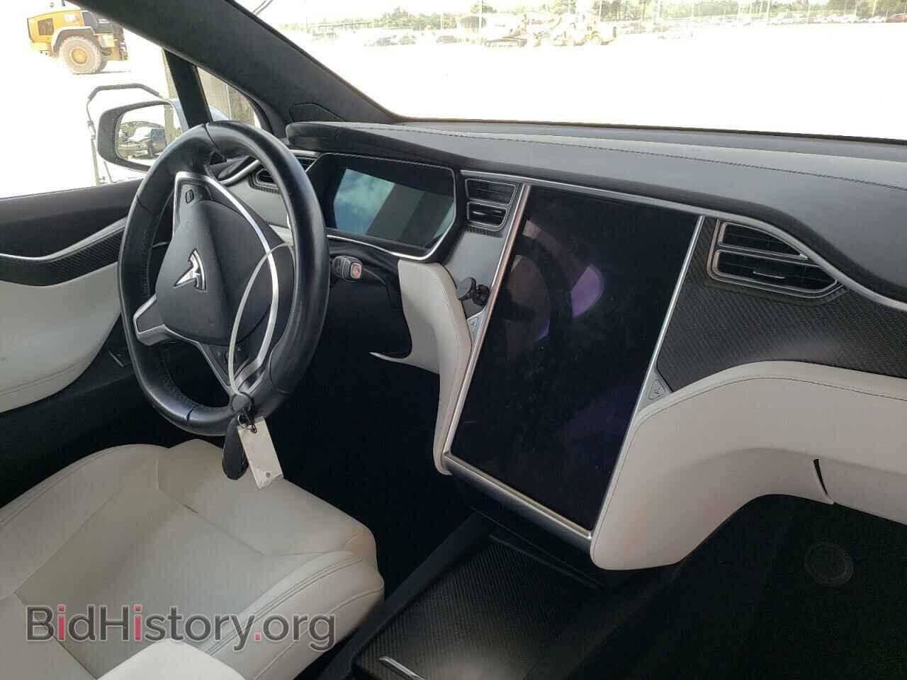 2017 TESLA MODEL X - VIN: 5YJXCBE2XHF063695 - Photo 9