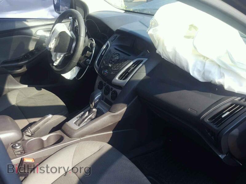 2012 Ford FOCUS (VIN 1FAHP3F24CL283701) — photo 5 of 10