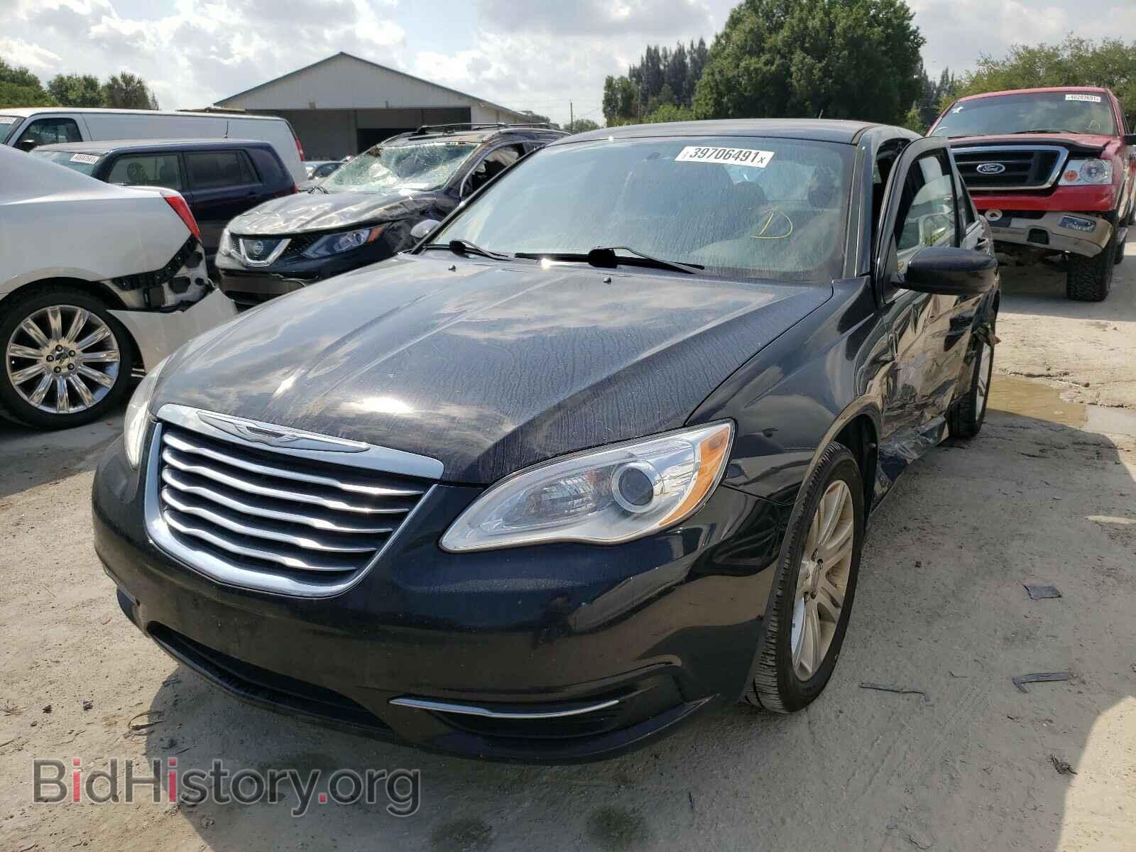 2013 CHRYSLER 200 - VIN: 1C3CCBBB6DN521820 - Фото 2