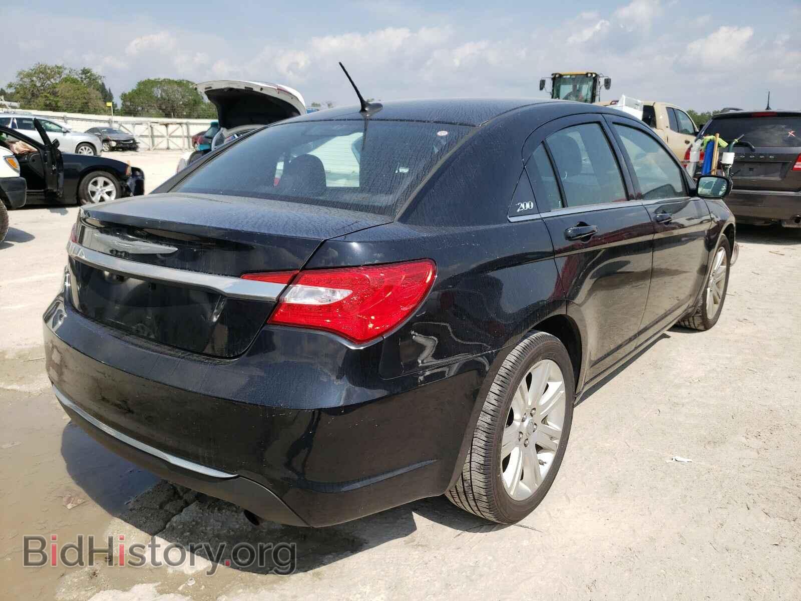2013 CHRYSLER 200 - VIN: 1C3CCBBB6DN521820 - Фото 4