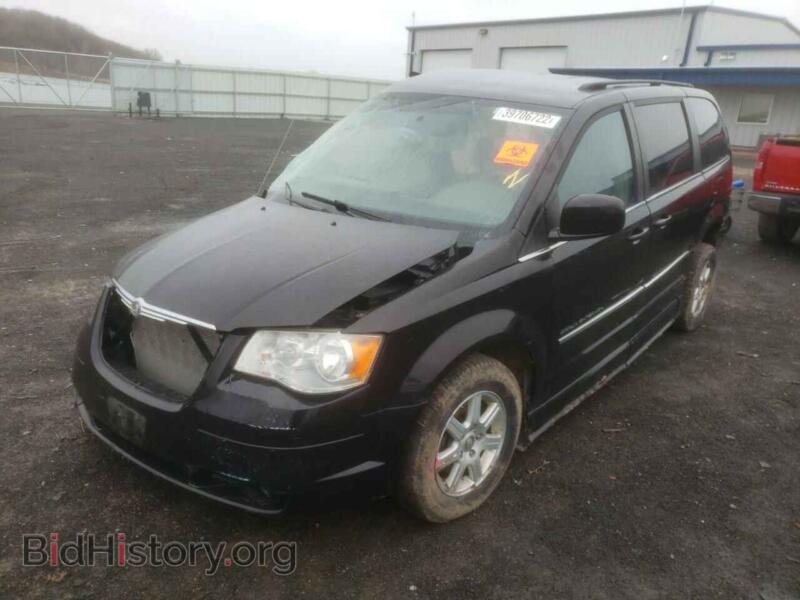 2010 Chrysler MINIVAN (VIN 2A4RR5D16AR300575) — фото 2 из 10