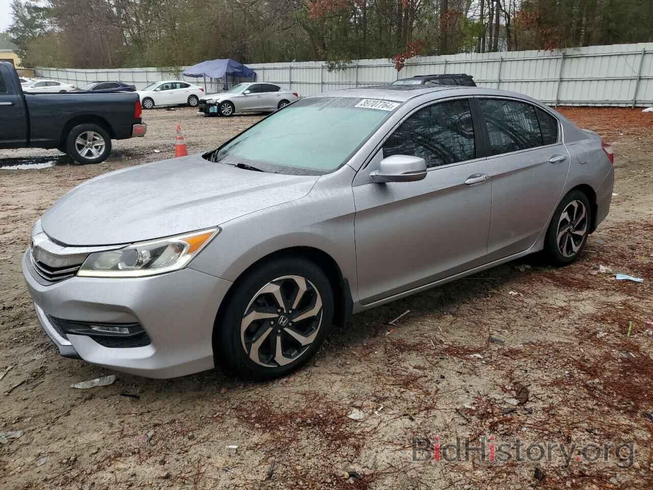 Photo 1HGCR2F70GA135584 - HONDA ACCORD 2016