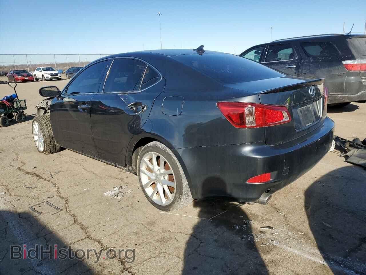 2011 LEXUS IS - VIN: JTHCE5C24B5000287 - Photo 2
