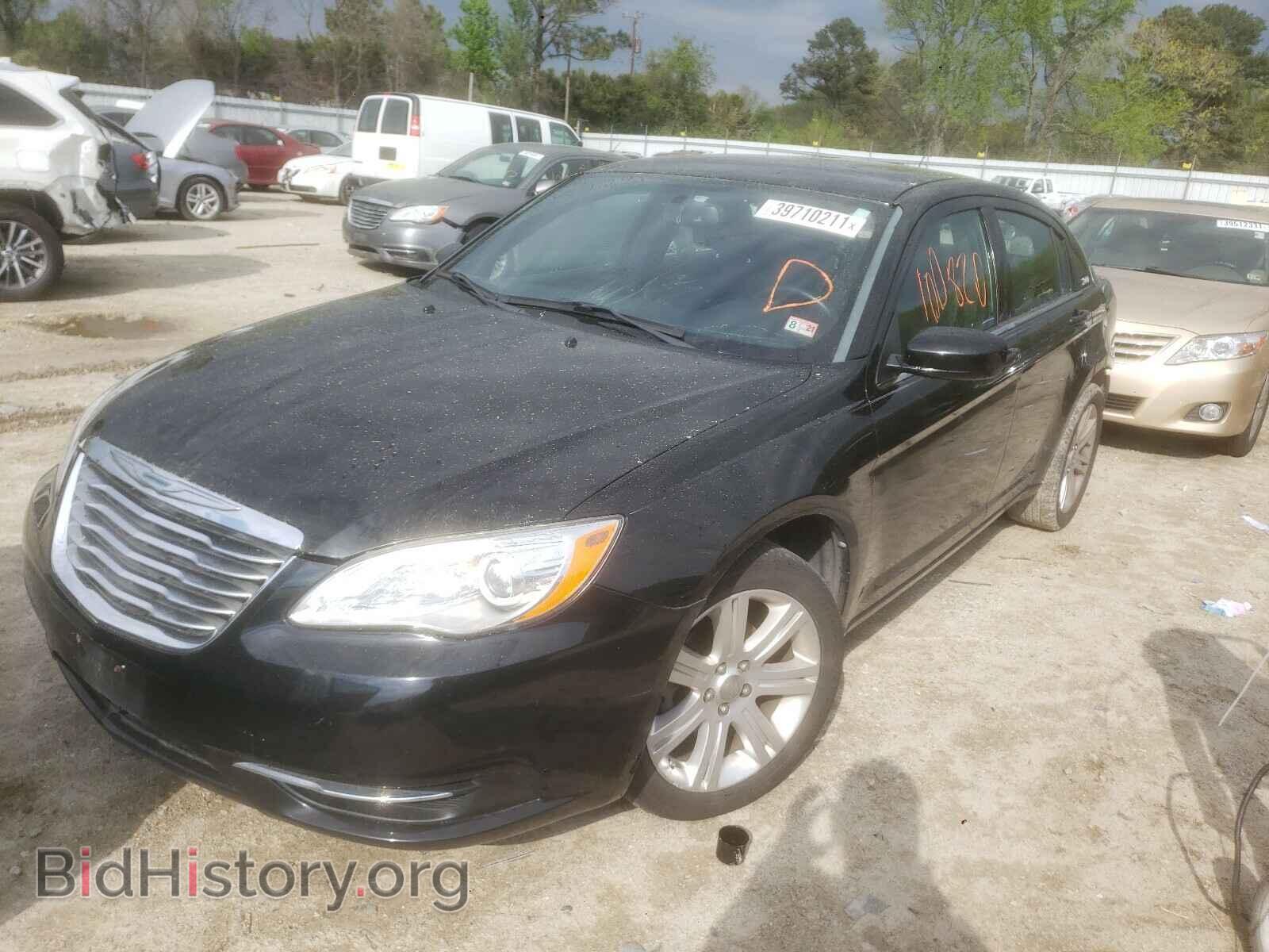2013 CHRYSLER 200 - VIN: 1C3CCBBB0DN525524 - Фото 2