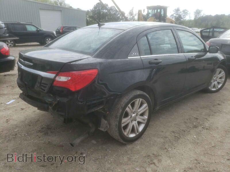 2013 Chrysler 200 (VIN 1C3CCBBB0DN525524) — photo 4 of 10