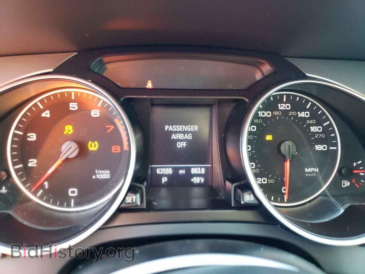 2010 AUDI A5 - VIN: WAULFAFR7AA001002 - Фото 9