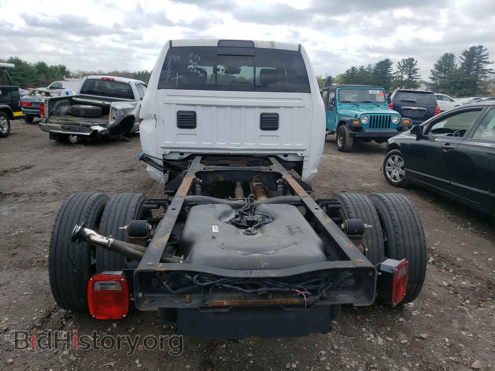 2018 RAM 3500 - VIN: 3C7WRSCL0JG100553 - Фото 6