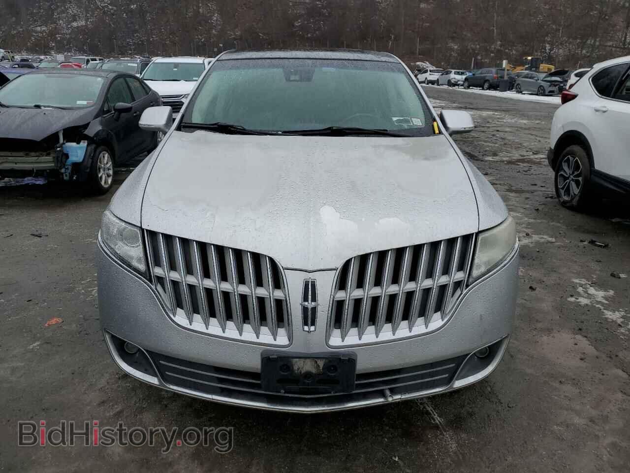 2012 LINCOLN MKT - VIN: 2LMHJ5FR2CBL51157 - Photo 5