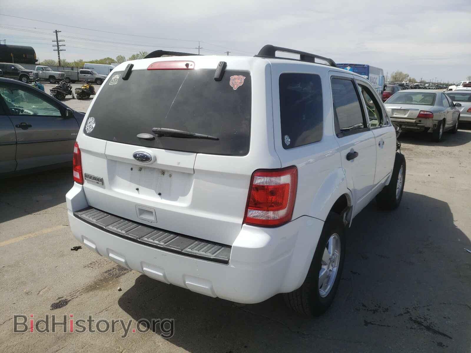 2011 FORD ESCAPE - VIN: 1FMCU0D70BKB48094 - Фото 4