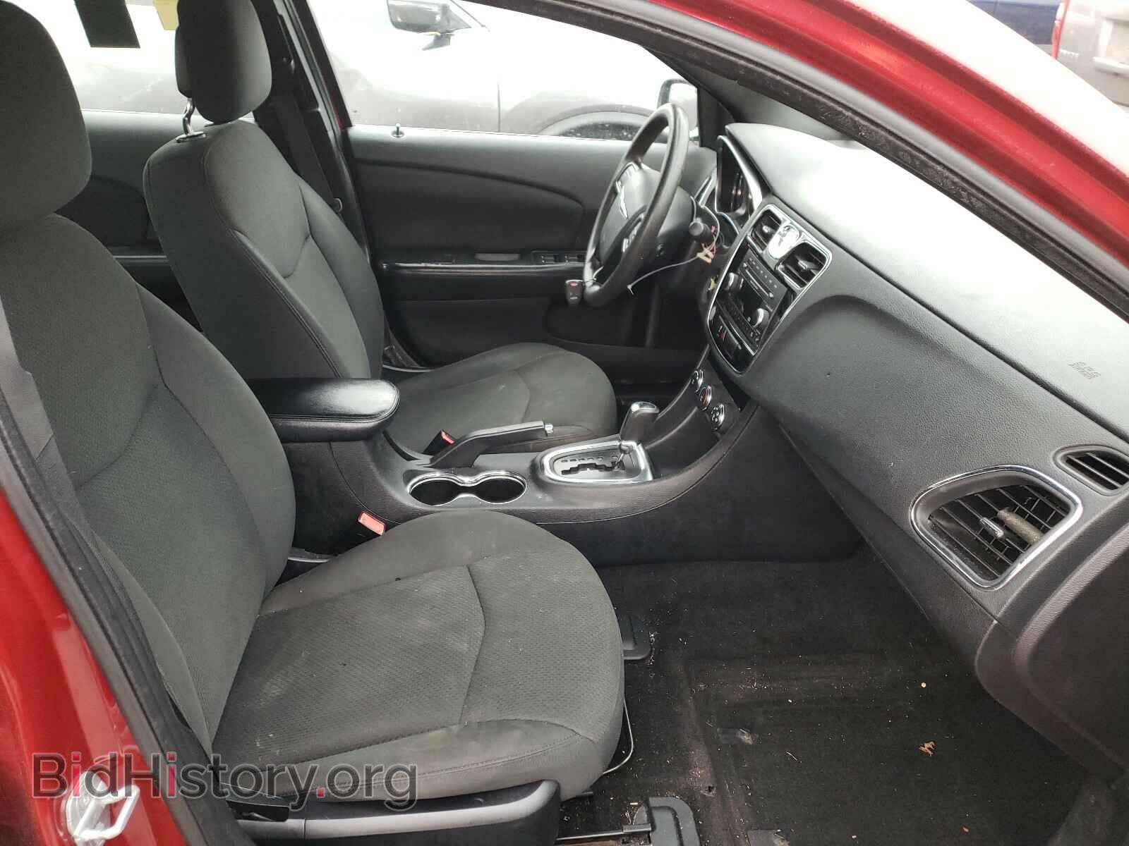 2012 CHRYSLER 200 - VIN: 1C3CCBAB2CN126811 - Фото 5