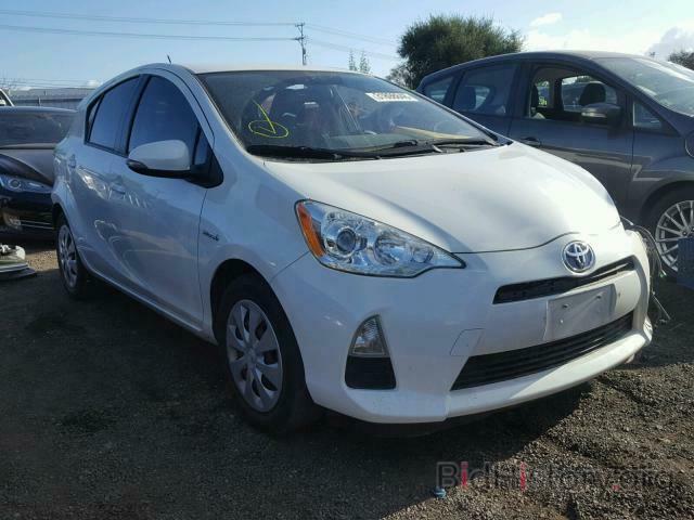 Фотография JTDKDTB35E1561656 - TOYOTA PRIUS 2014