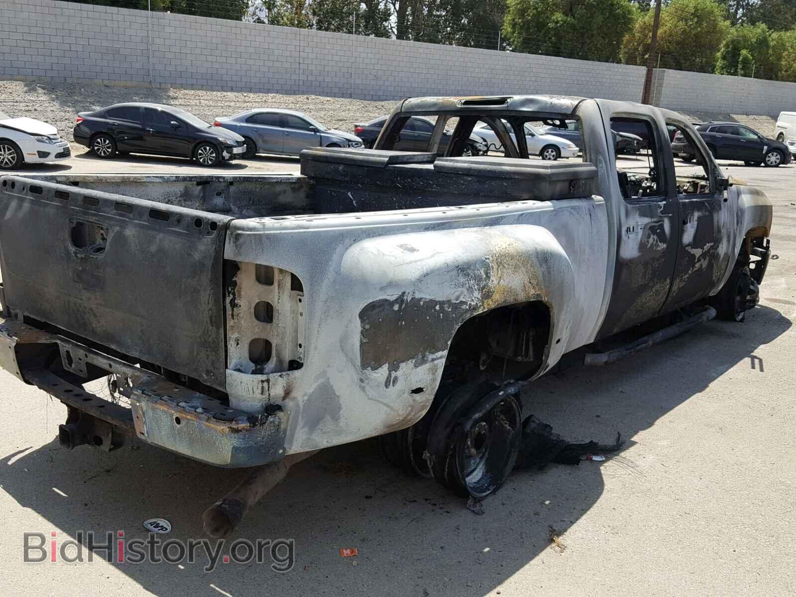 2011 CHEVROLET SILVERADO - VIN: 1GC4K1C88BF184882 - Фото 4