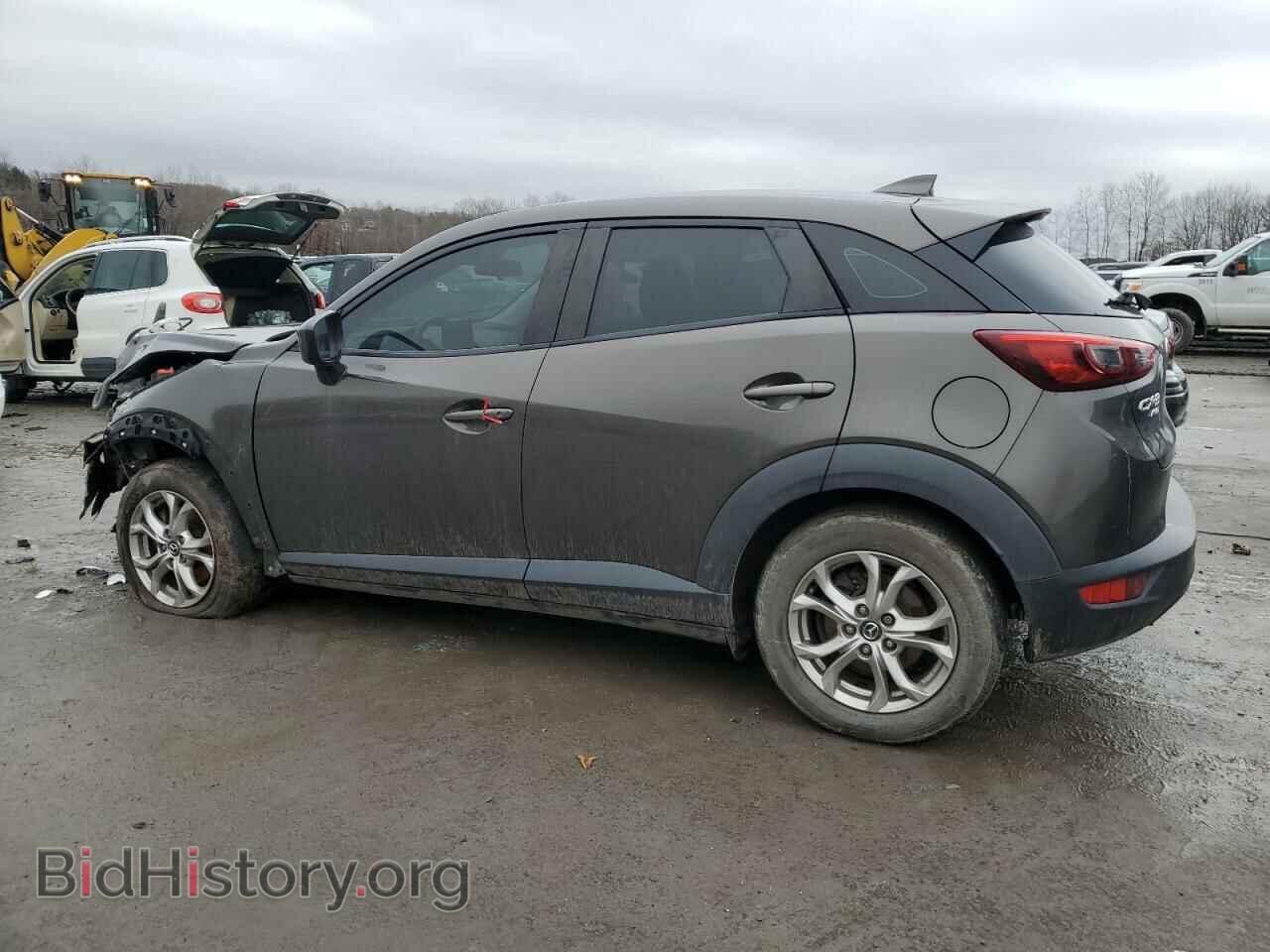 2018 MAZDA CX-3 - VIN: JM1DKFB75J0307707 - Фото 2