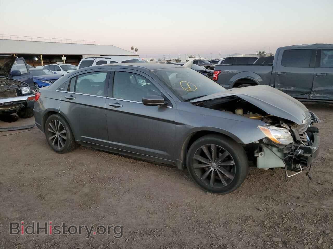 2013 CHRYSLER 200 - VIN: 1C3CCBCG0DN520463 - Фото 4