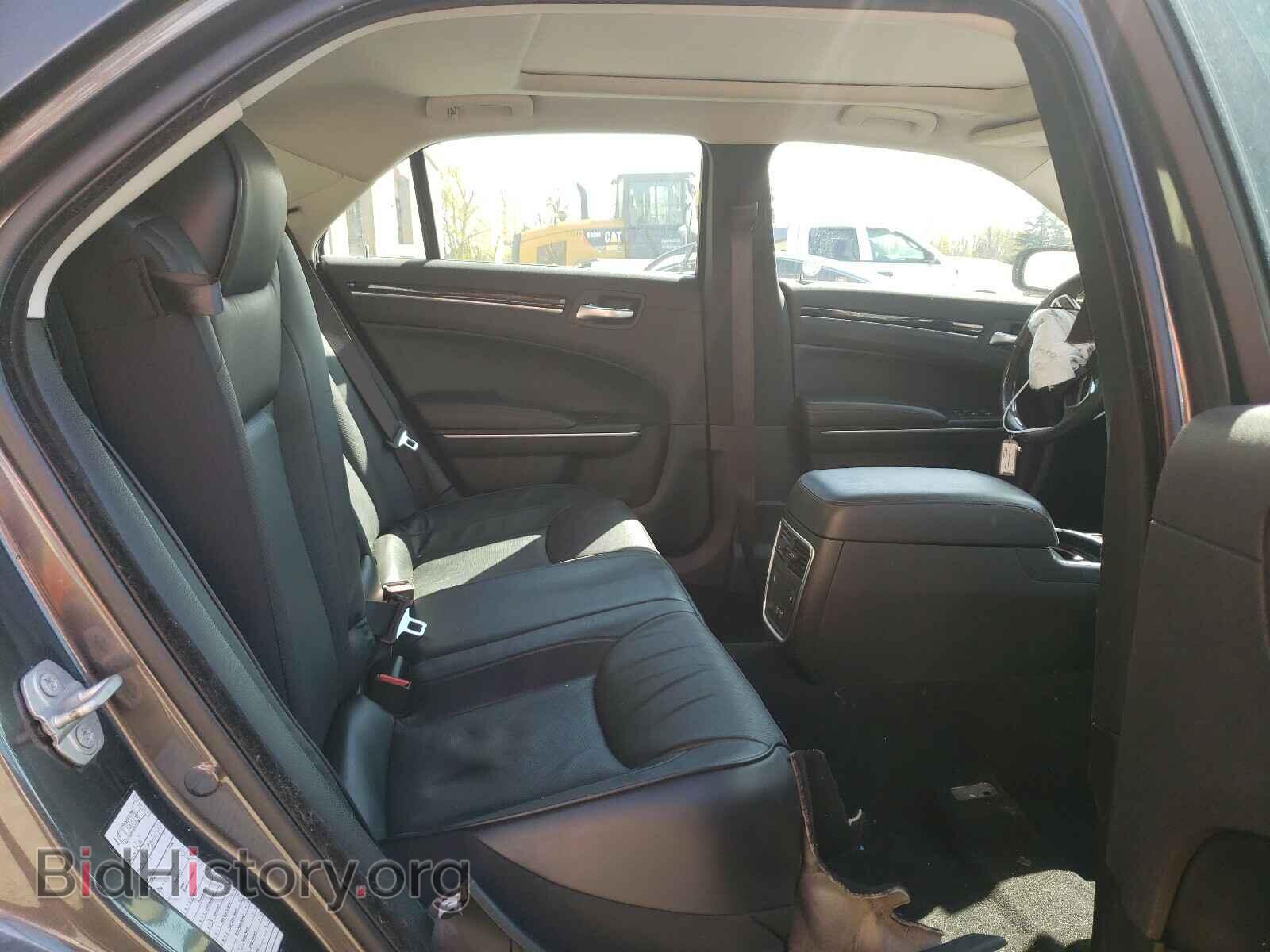 2019 CHRYSLER 300 - VIN: 2C3CCAKG2KH631579 - Фото 6
