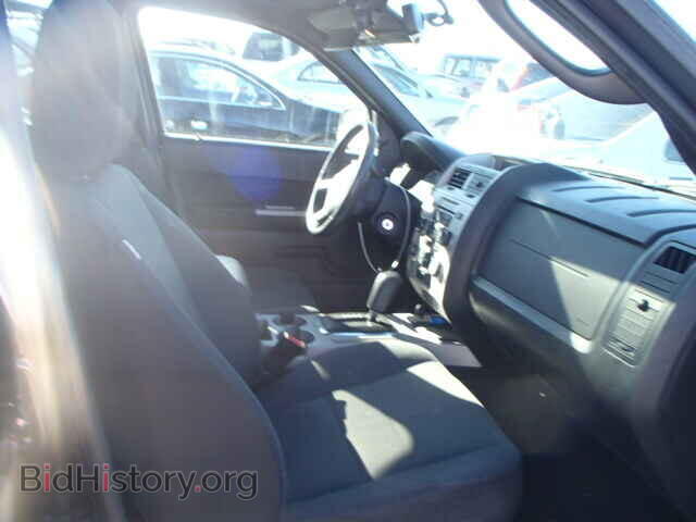 2011 FORD ESCAPE - VIN: 1FMCU0D77BKA77976 - Photo 5