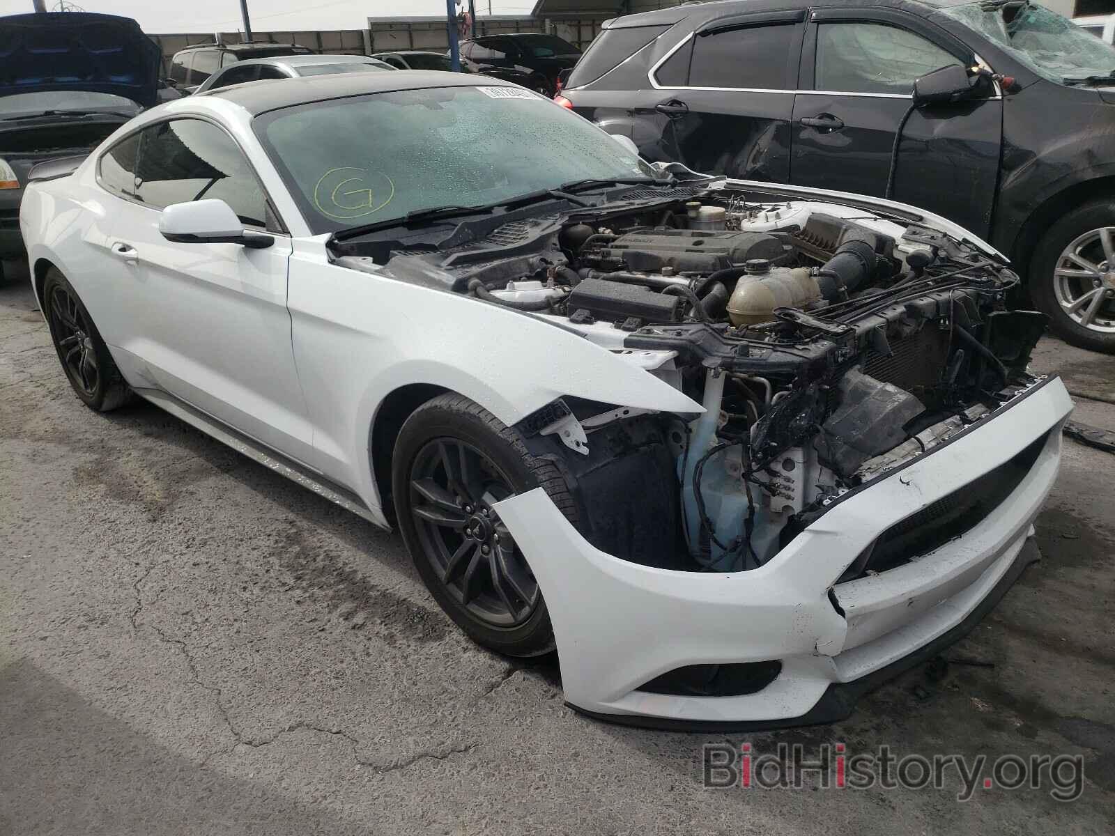 Photo 1FA6P8TH0F5434197 - FORD MUSTANG 2015