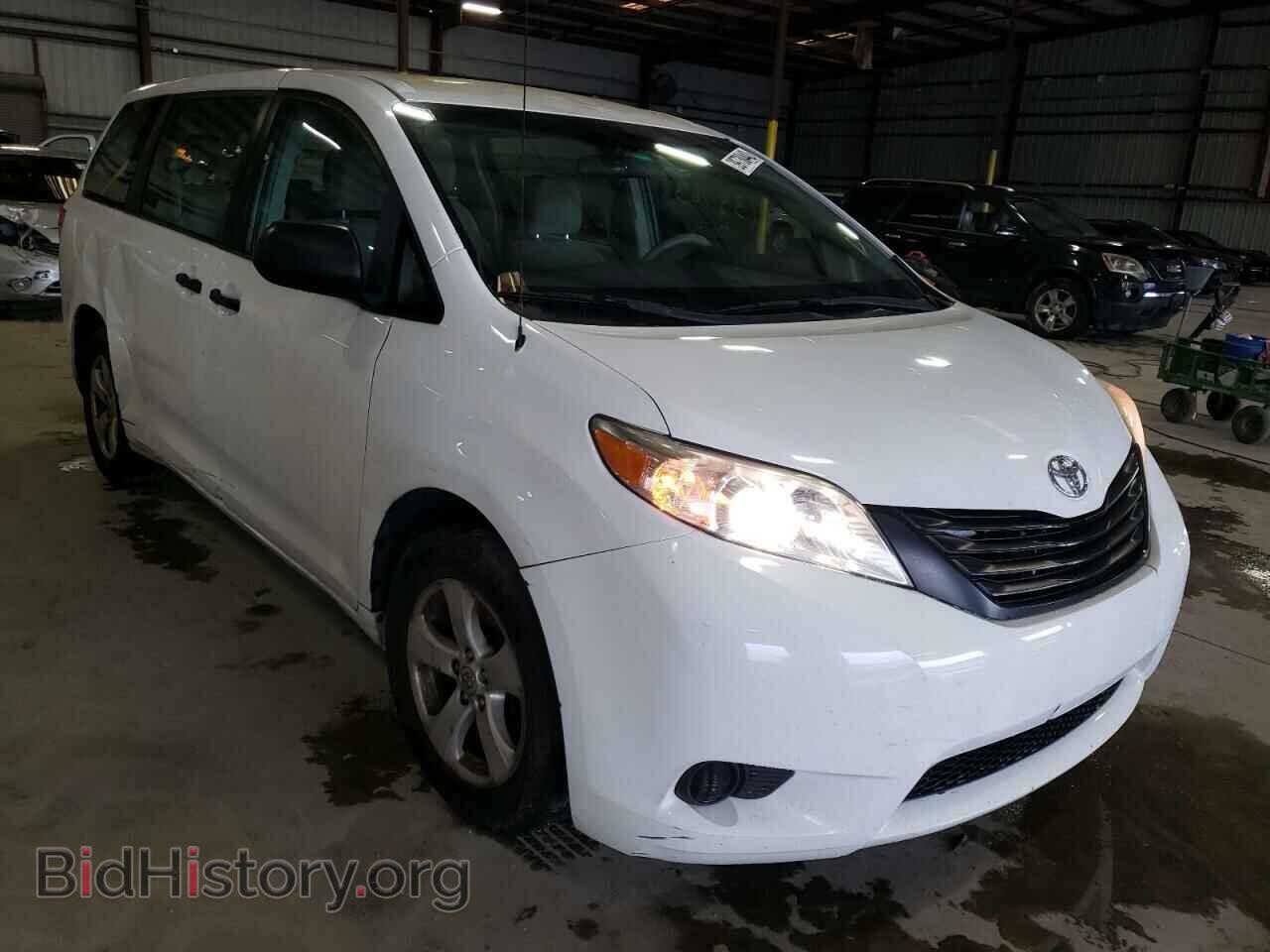 Фотография 5TDKA3DC2CS013491 - TOYOTA SIENNA 2012