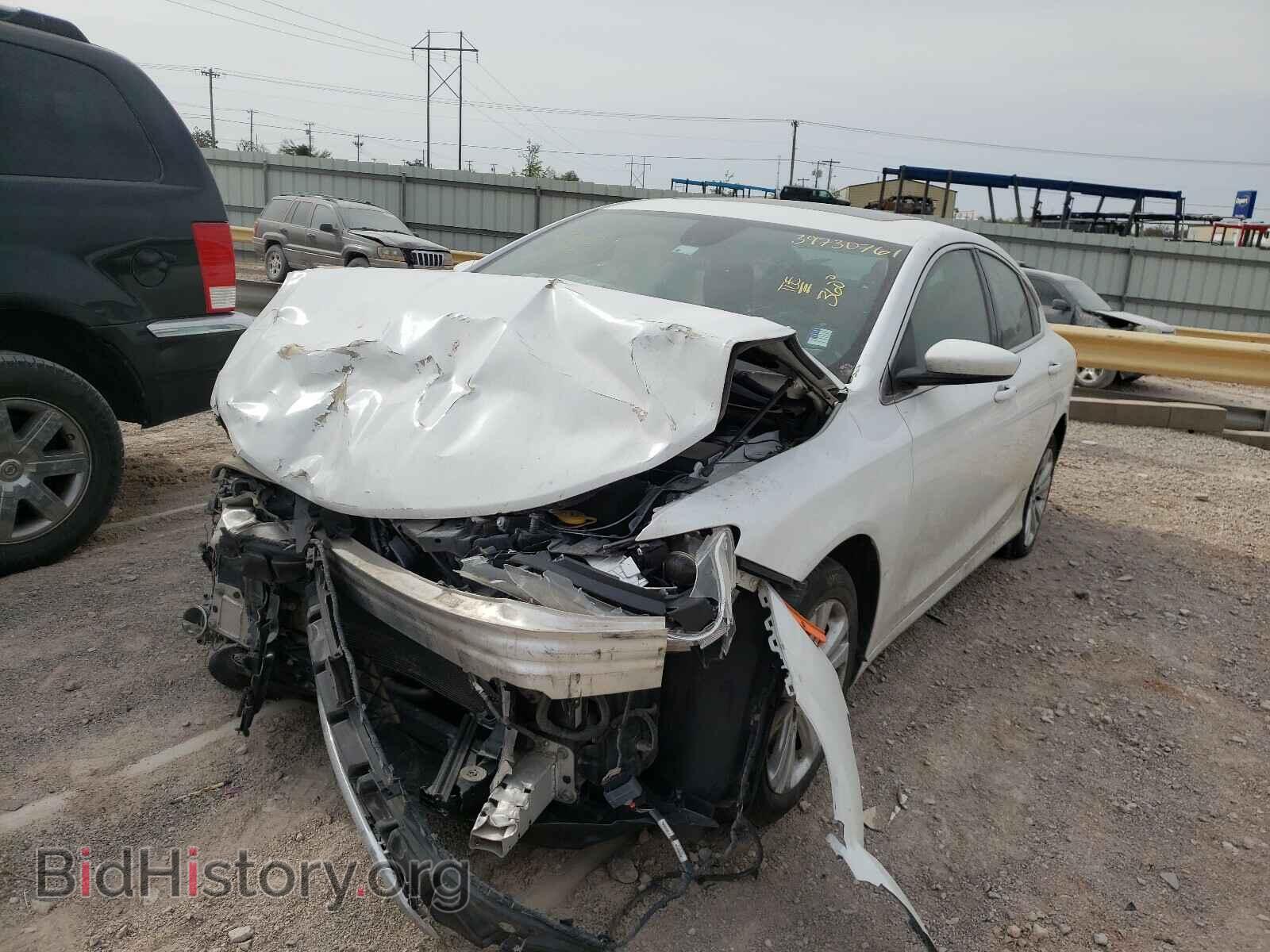 2015 CHRYSLER 200 - VIN: 1C3CCCAB3FN639463 - Photo 2