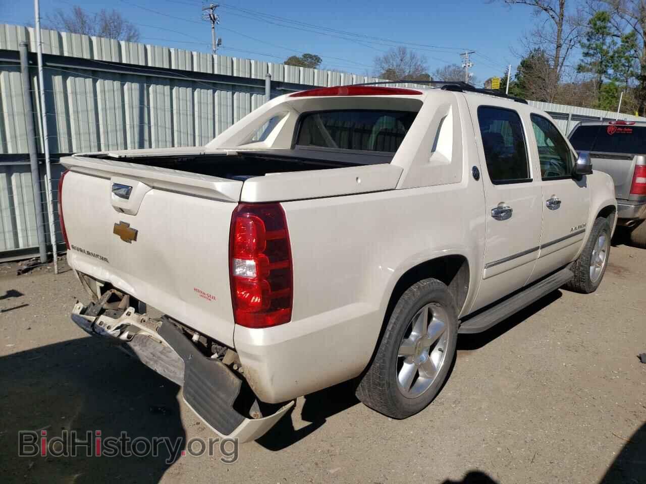 2013 CHEVROLET AVALANCHE - VIN: 3GNMCGE00DG116866 - Фото 3