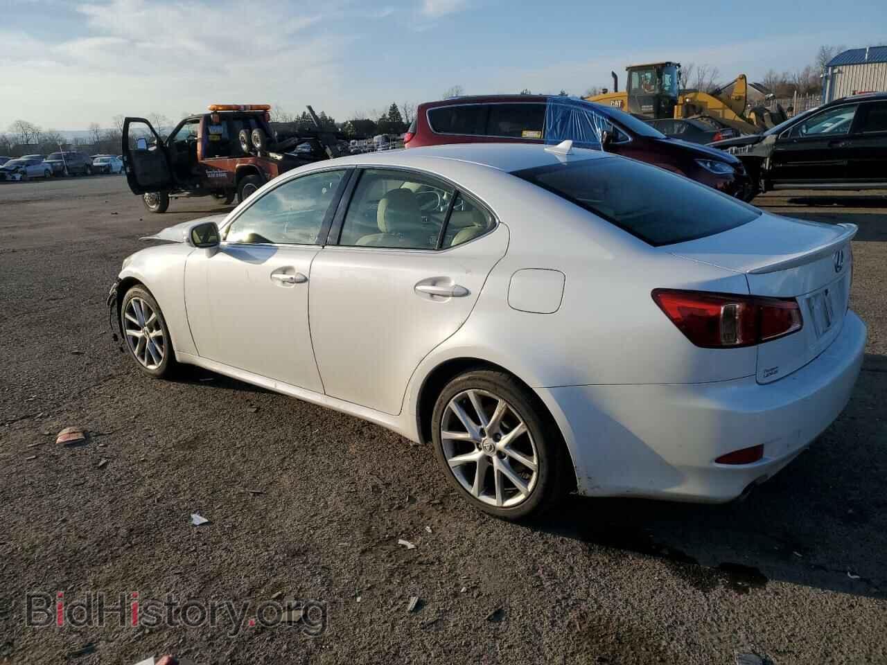 2012 LEXUS IS - VIN: JTHCF5C28C5058577 - Фото 2