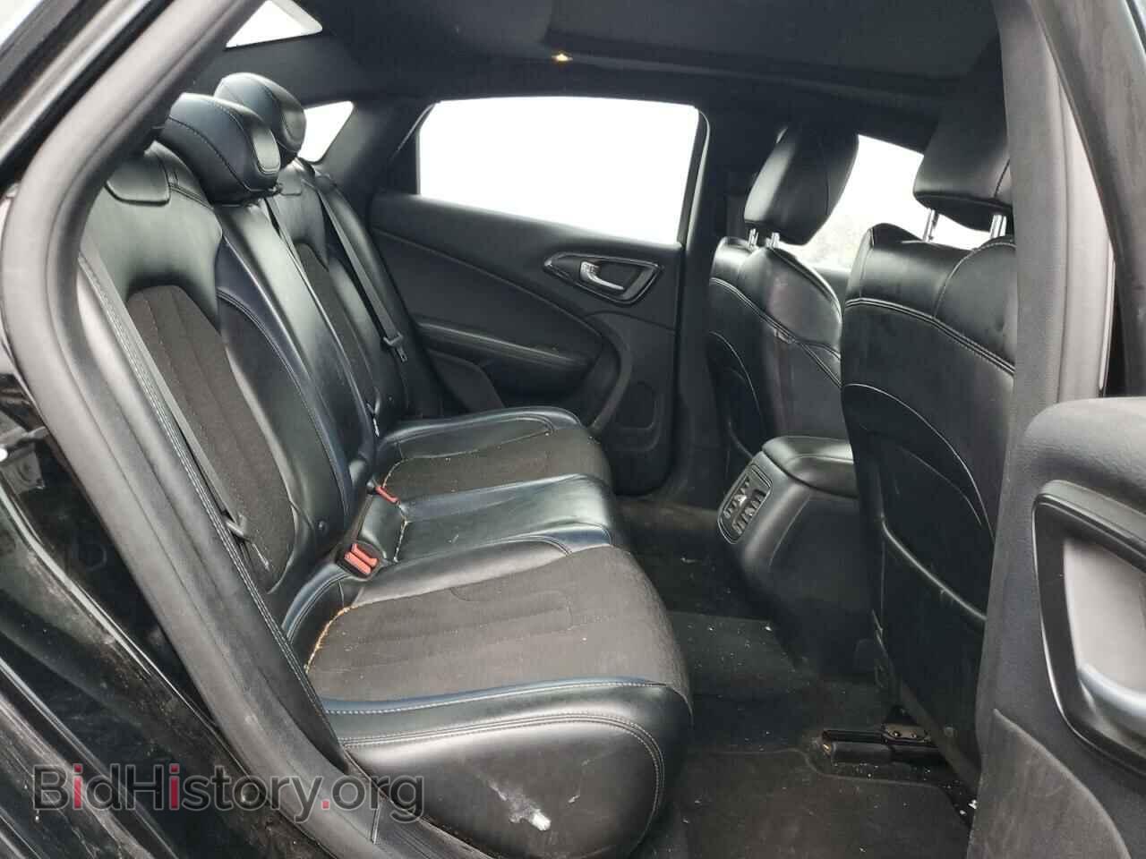 2016 CHRYSLER 200 - VIN: 1C3CCCDG3GN174868 - Photo 10