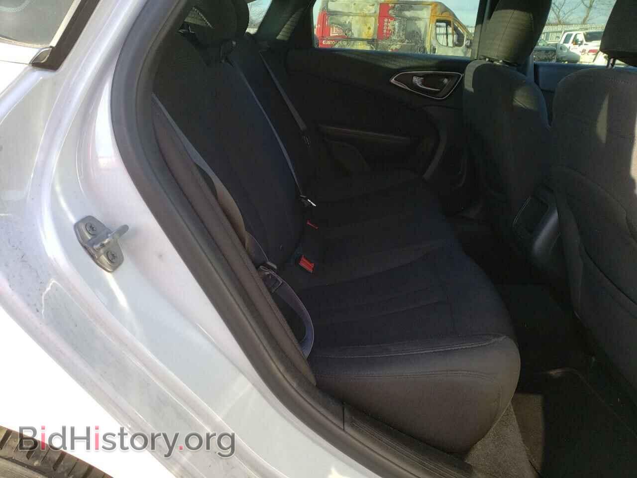 2015 CHRYSLER 200 - VIN: 1C3CCCAB6FN661943 - Фото 10
