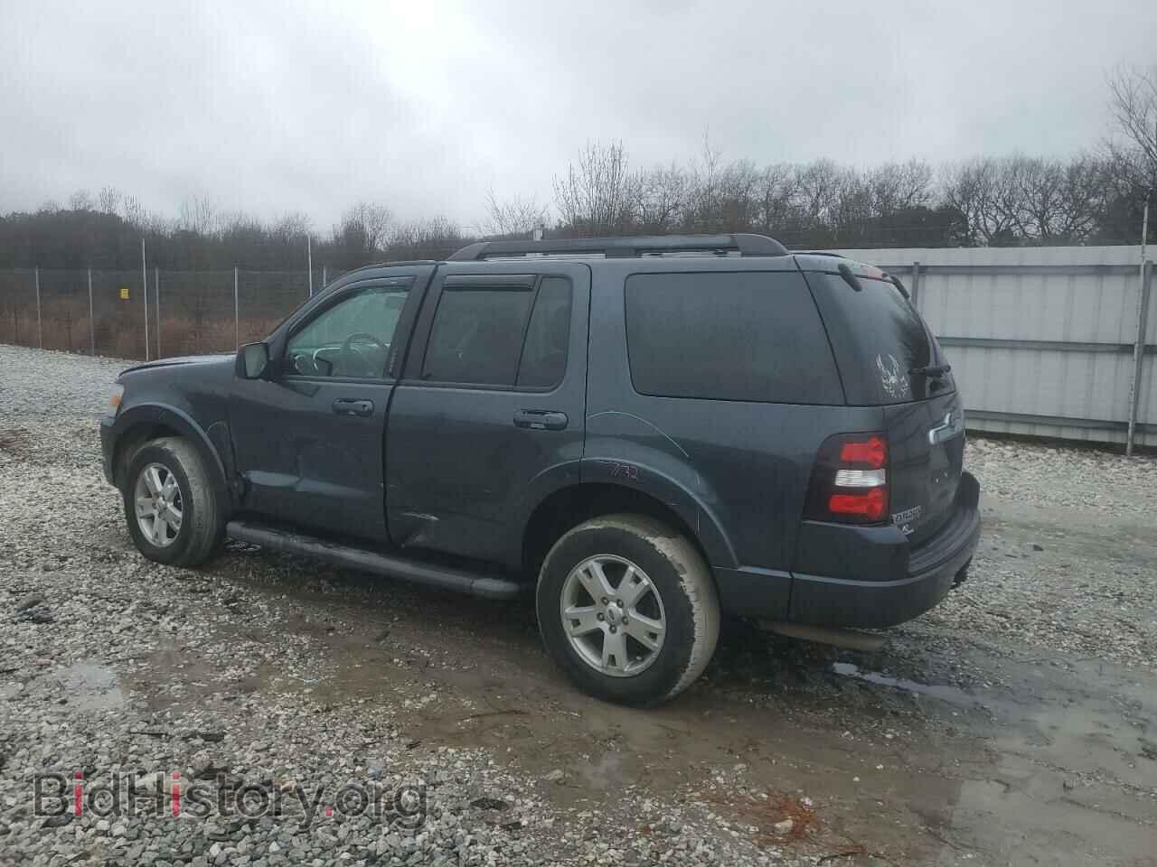 2010 FORD EXPLORER - VIN: 1FMEU6DE8AUA01020 - Фото 2