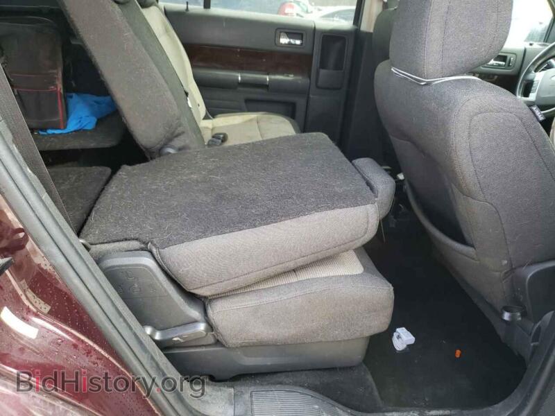 2011 Ford FLEX (VIN 2FMGK5CCXBBD34903) — фото 6 из 10