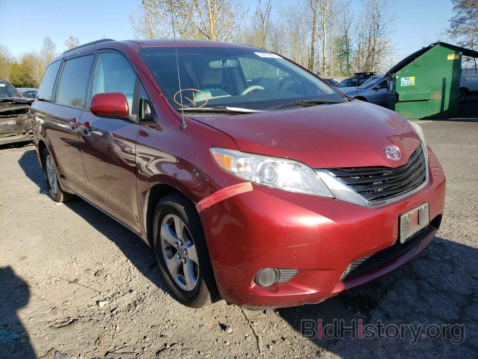 Фотография 5TDKK3DC7BS031464 - TOYOTA SIENNA 2011