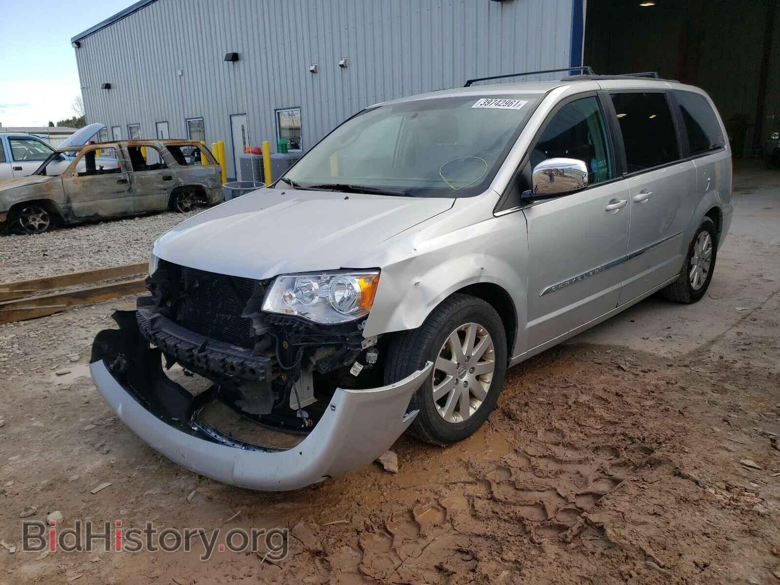 2011 CHRYSLER MINIVAN - VIN: 2A4RR8DG0BR800576 - Фото 2