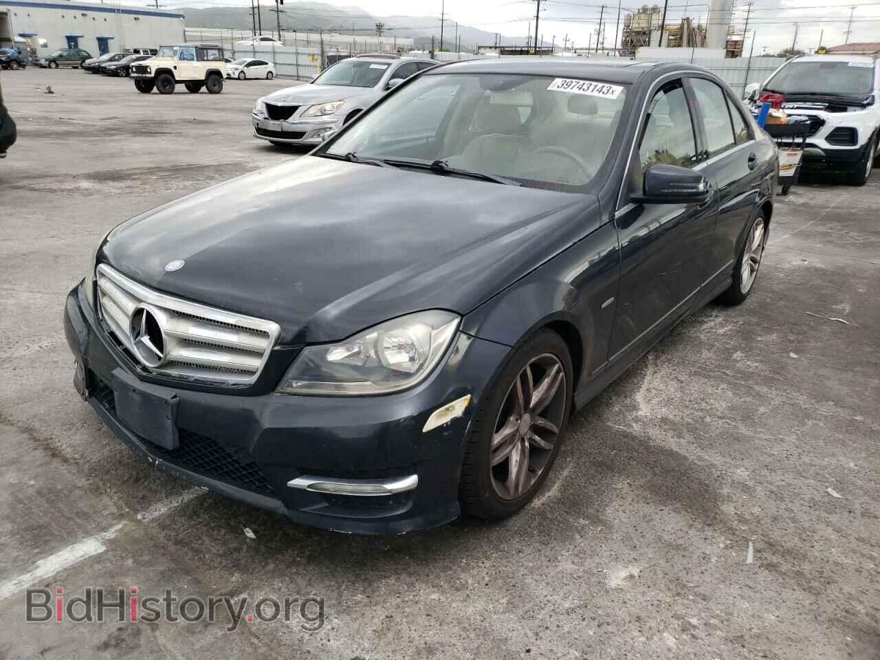 Photo WDDGF4HBXCR202148 - MERCEDES-BENZ C-CLASS 2012