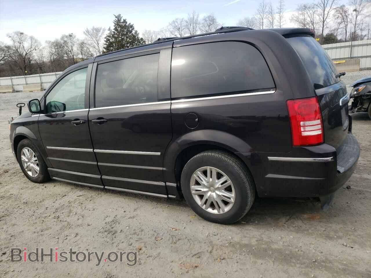 2010 CHRYSLER MINIVAN - VIN: 2A4RR5D18AR299512 - Photo 2