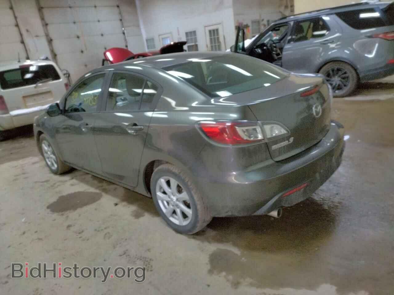 2011 MAZDA 3 - VIN: JM1BL1VG5B1406428 - Фото 2