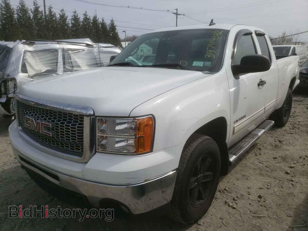 2013 GMC SIERRA - VIN: 1GTR2VE79DZ264985 - Фото 2