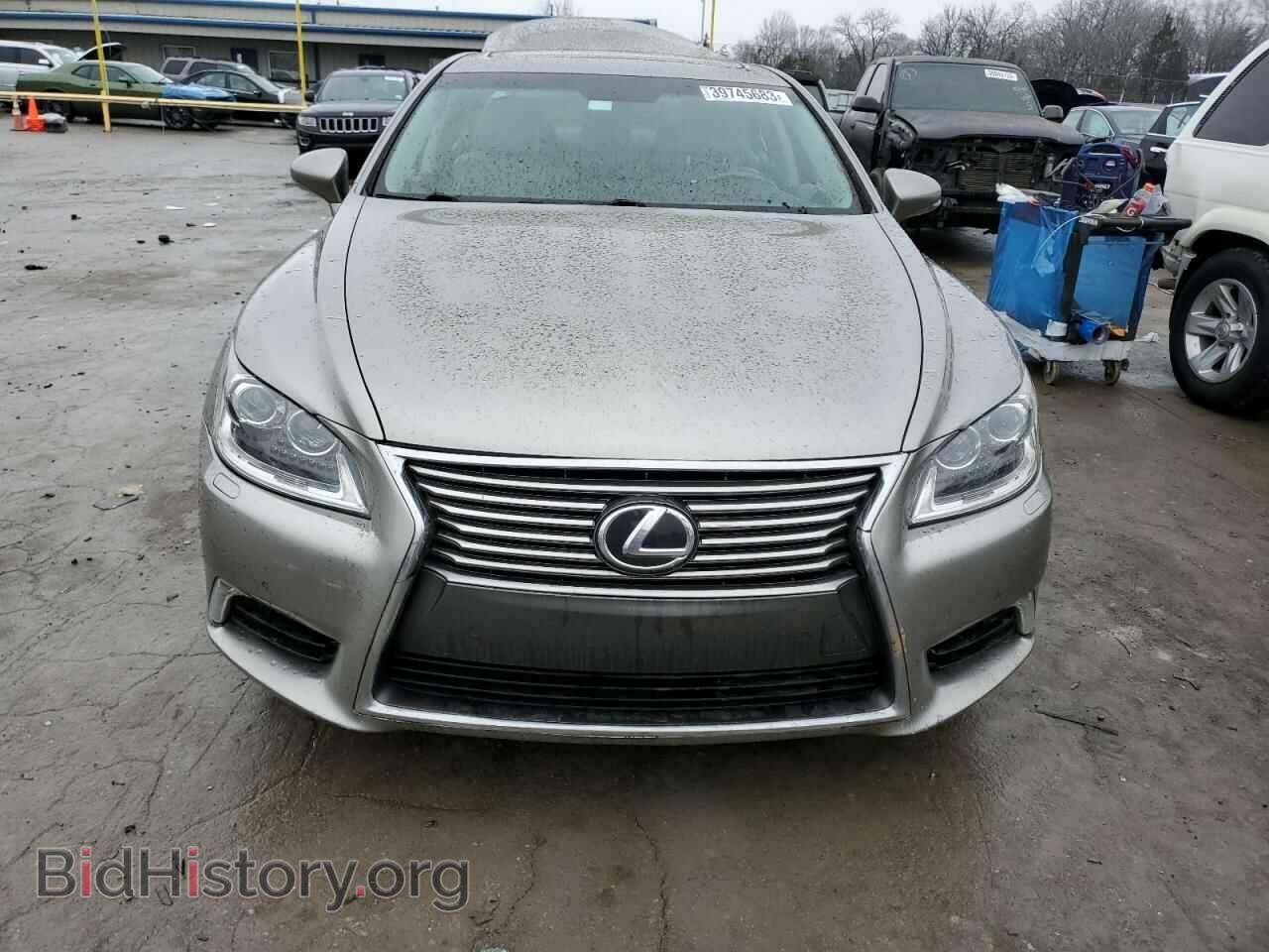 2016 LEXUS LS460 - VIN: JTHBL5EF9G5139646 - Photo 5